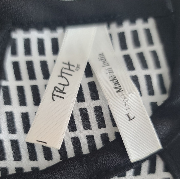 Truth Women's Top Size Large - Picture 8 of 8